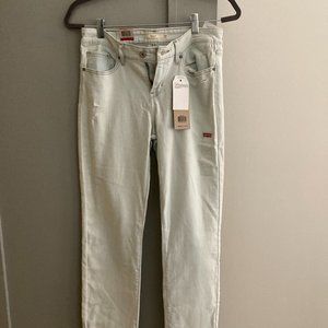 NWT Levi's 712 Slim Light Wash Jeans